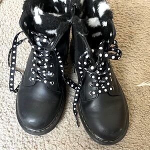 Girls Serena faux fur lined Doc Martens black leather boots